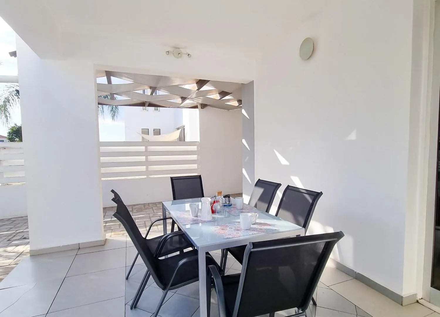 Beach Villa With Private Pool And Bbq Larnaca